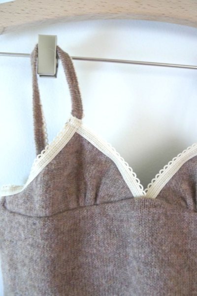 画像2: ウール／カシミア・キャミソール／BEIGE(8,10,12A) (2)