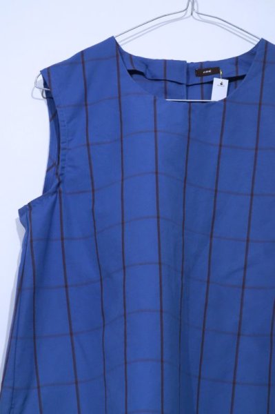 画像2: MAKIE WOMENS ノースリーブワンピース PAULA／BLUE CHECK(M/Lのみ) (2)