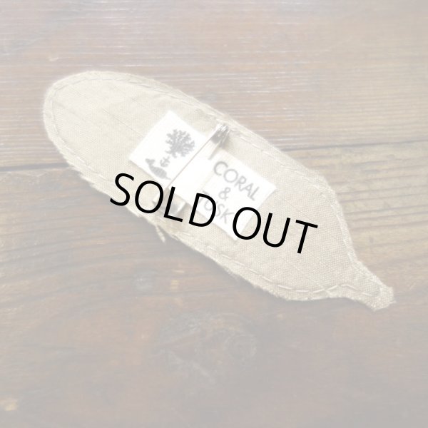 画像2: CORAL & TUSK バードフェザーのバッチ／ウグイス (2)