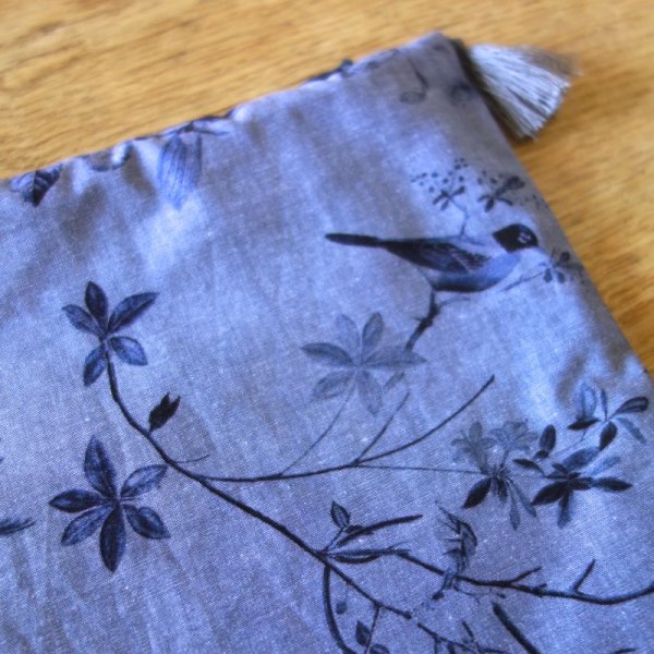 画像2: MAKIE HOME プリント・ポーチ／NAVY BIRDS (2)