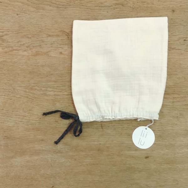 画像2: liili BABY ボンネットPIXIE（６〜１８ヶ月） -18AW／VANILLA(紐ホワイト) (2)