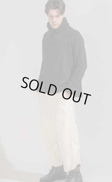 画像6: album di famiglia U1905  ユニセックス・タートルネックプルオーバー　／　BLACK (6)