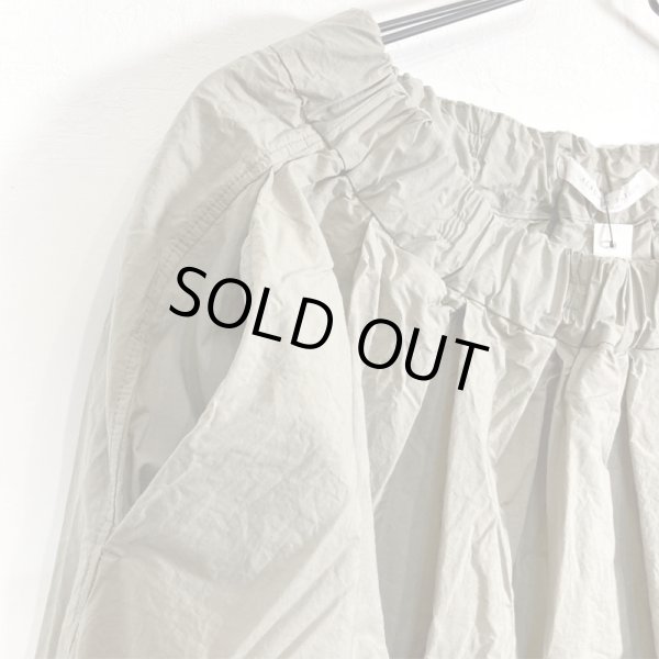 画像4: ALBUM 32_17 PLEATED LONG SKIRT -STONE- (4)